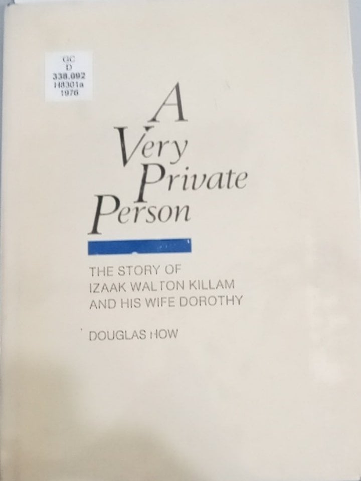 Book cover: A Very private person : the story of Izaak Walton Killam and his wife Dorothy