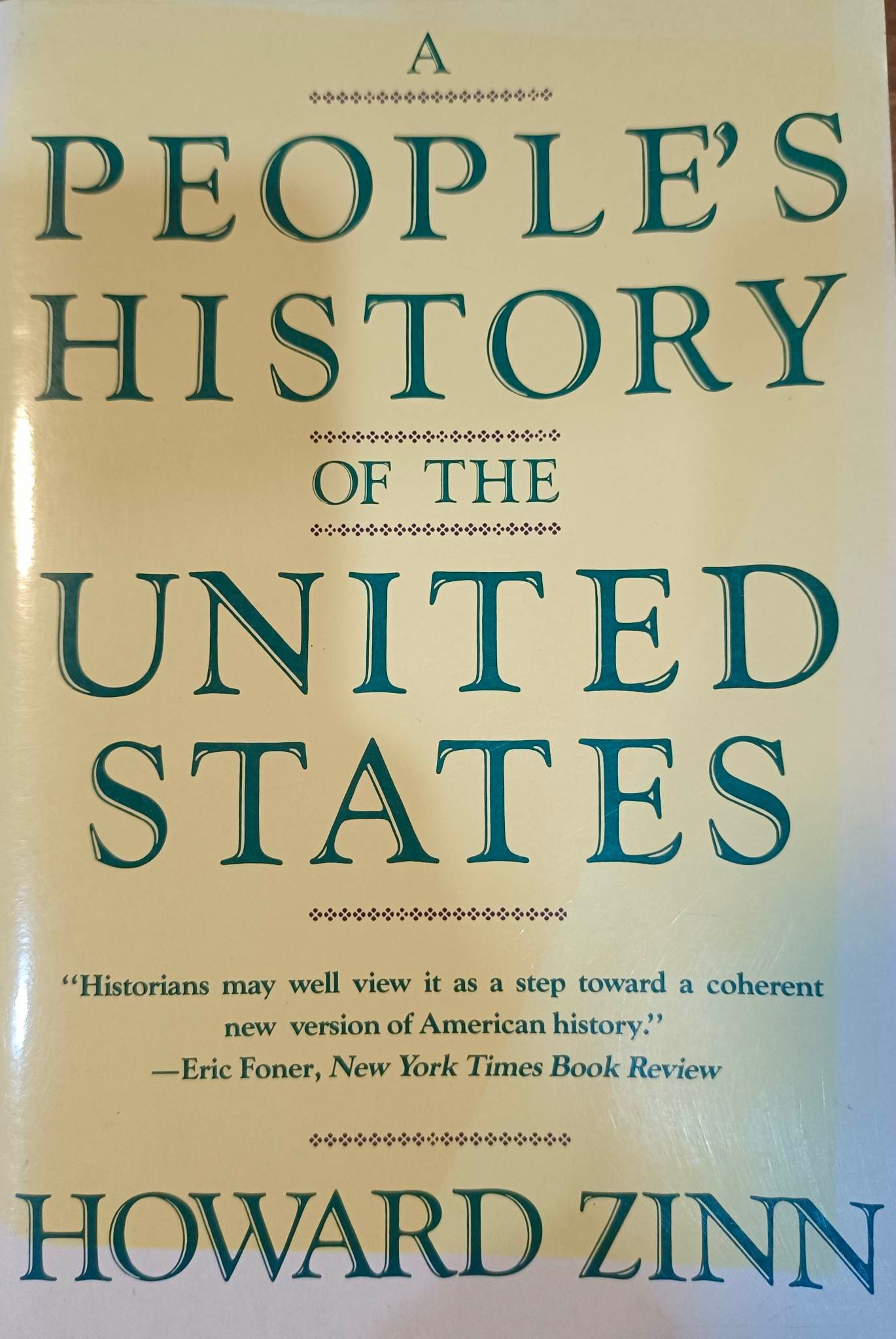 Book cover: A People's history of the United States
